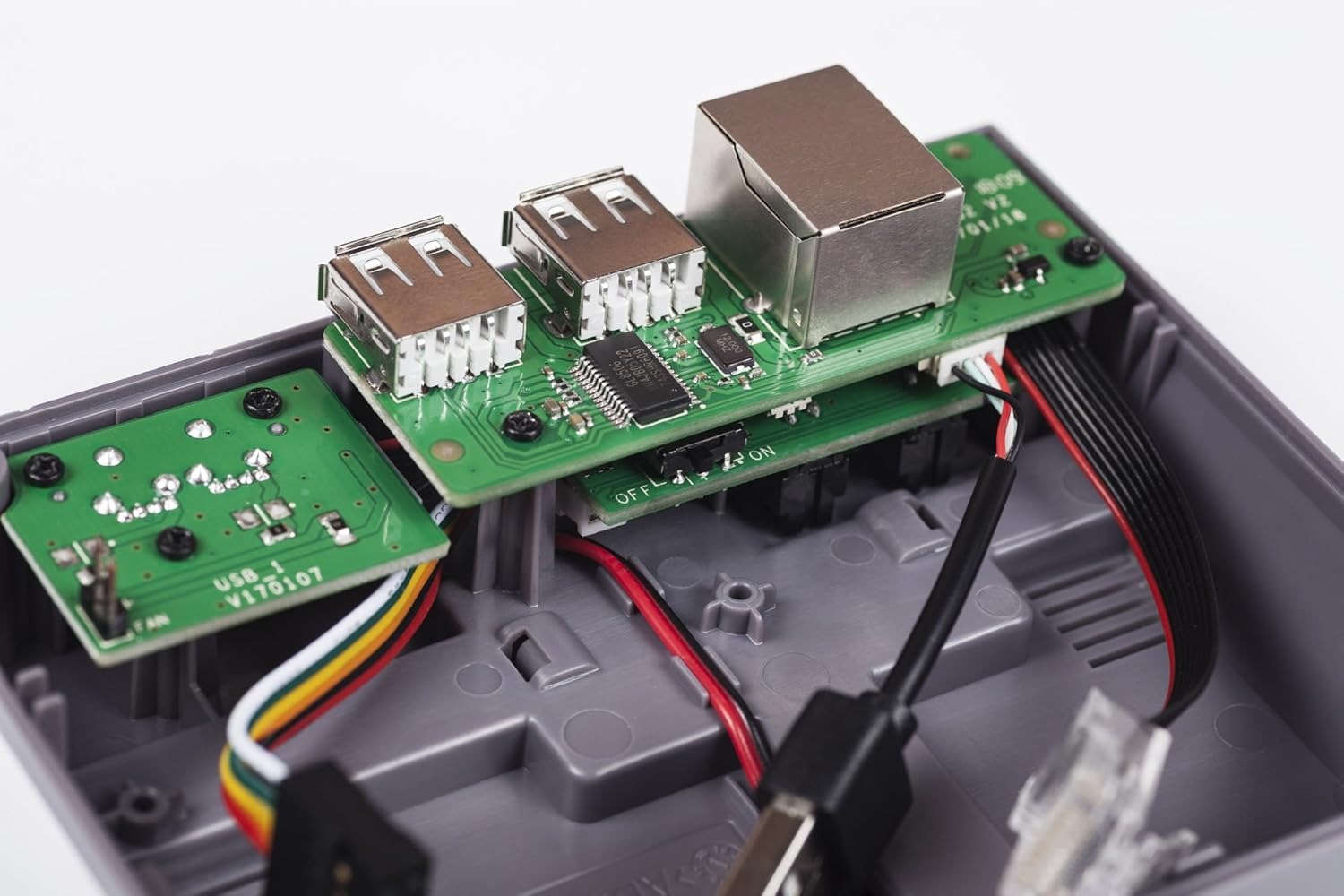 Retroflag NESPi Case Plus Func – Raspberry Pi Keyboard recenzja i cena